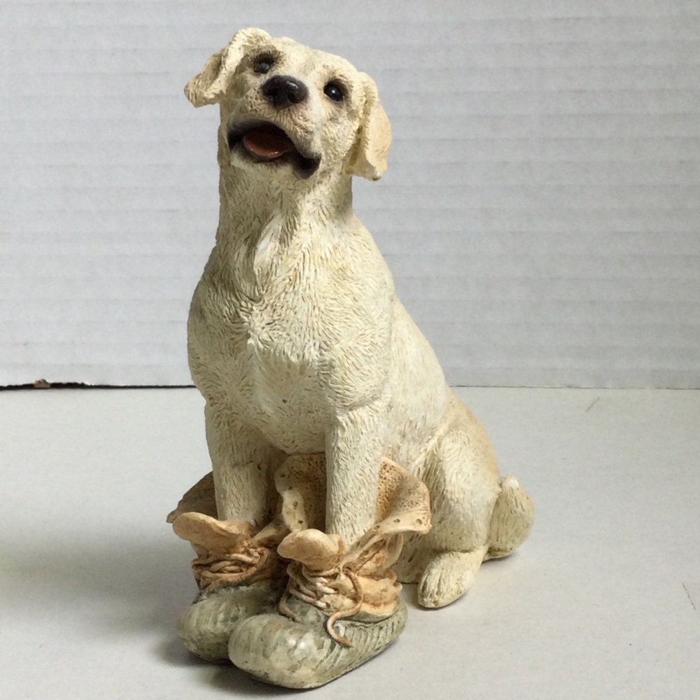 Stone Critters SC-983 Lab Hunting Time Yellow Lab Boots Resin Figurine